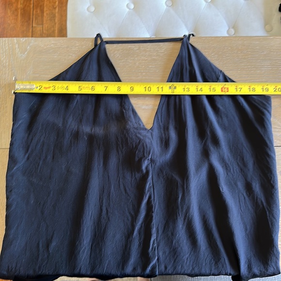 Hawks by gold hawk 100% silk high low deep cut v string Y2K black tank blouse L - Picture 8 of 11